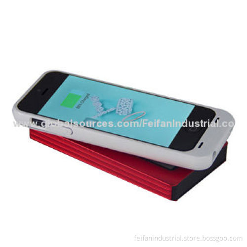 Universal portable wireless power bank with 8,000mAh capacity